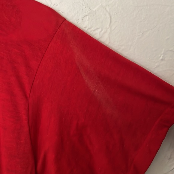 Vintage race day shirt for 5th Marine corps marathon in DC 1980 red, medium - Picture 6 of 6